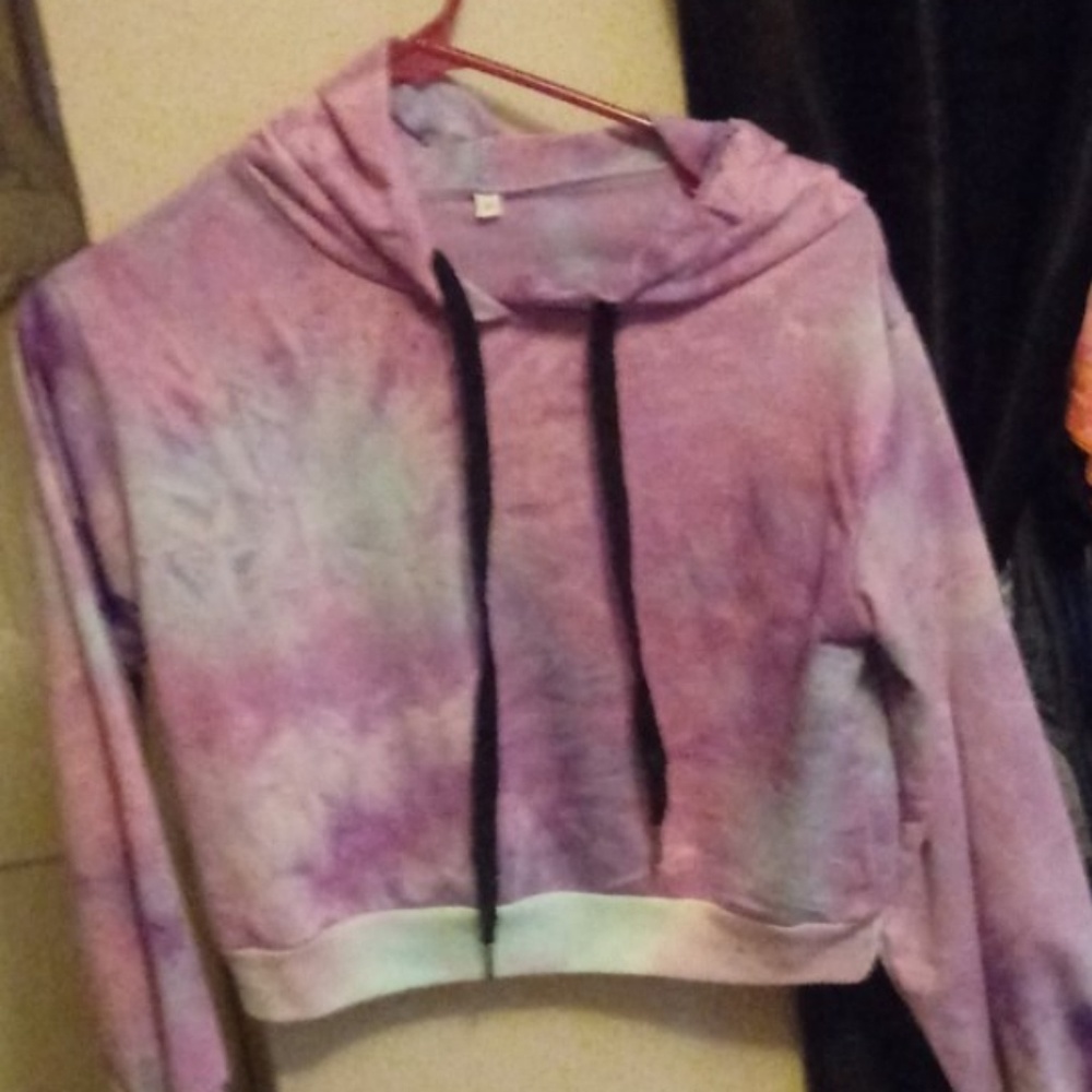 Tie-Dyed Crop Top Hoodie